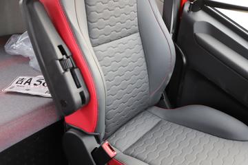 һ����� J6G�п� �캽�� 280���� 4X2 6.75�������ػ���(����)(CA1180P62K1L4E6)ͼƬ