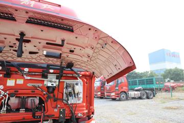 һ����� J6G�п� �캽�� 280���� 4X2 6.75�������ػ���(����)(CA1180P62K1L4E6)ͼƬ