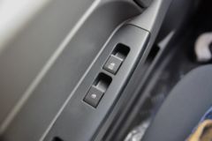 江淮 骏铃V5 150马力 4.15米单排厢式轻卡(国六)(HFC5043XXYP32K1C7S)