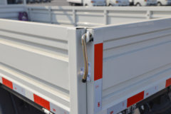 江淮 骏铃V5 150马力 4.22米单排栏板轻卡(HFC1043P32K1C7S)