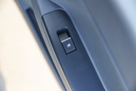 骏铃HV5&nbsp;电动载货车内饰图片