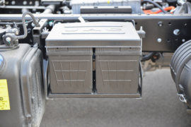 骏铃HV5&nbsp;电动载货车底盘图片