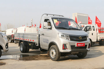 ������Խ��X3 PLUS 2022�� �콢�� 1.6L ���� 122���� 3.3�׵�������΢��(����)(SC1034NGD6B1)ͼƬ