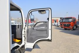 奥铃新捷运&nbsp;冷藏车驾驶室图片