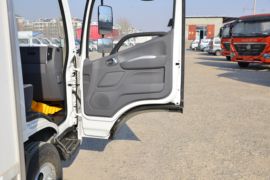 奥铃新捷运&nbsp;冷藏车驾驶室图片