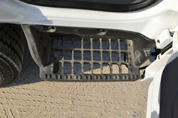 ���� �����½��� �ഺ�� 132���� 4X2 4.085����س�(BJ5045XLC8JDA-AB1)ͼƬ