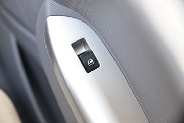 ���� �����½��� �ഺ�� 132���� 4X2 4.085����س�(BJ5045XLC8JDA-AB1)ͼƬ