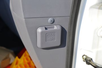 ���� �����½��� �ഺ�� 132���� 4X2 4.085����س�(BJ5045XLC8JDA-AB1)ͼƬ