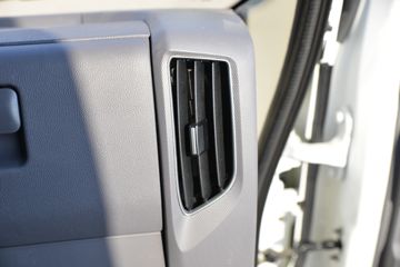 ���� �����½��� �ഺ�� 132���� 4X2 4.085����س�(BJ5045XLC8JDA-AB1)ͼƬ