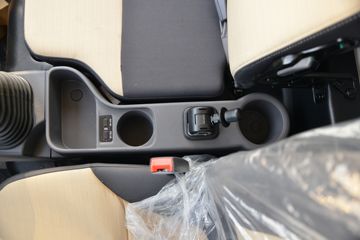 ���� �����½��� �ഺ�� 132���� 4X2 4.085����س�(BJ5045XLC8JDA-AB1)ͼƬ