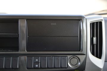 ���� �����½��� �ഺ�� 132���� 4X2 4.085����س�(BJ5045XLC8JDA-AB1)ͼƬ