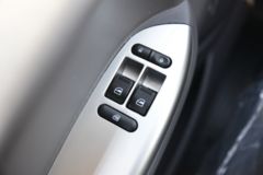 福田 奥铃新捷运 青春版 132马力 4.17米单排栏板轻卡(国六)(BJ1048V9JEA-AB2)