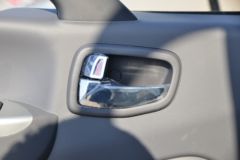 福田 奥铃新捷运 青春版 132马力 4.17米单排栏板轻卡(国六)(BJ1048V9JEA-AB2)