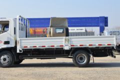 福田 奥铃新捷运 青春版 132马力 4.17米单排栏板轻卡(国六)(BJ1048V9JEA-AB2)