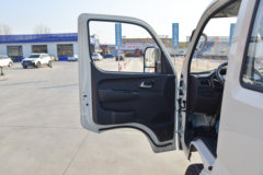 福田 祥菱M2 舒适型 2.0L 144马力 汽油 3.3米排半栏板微卡(国六)(BJ1032V5PV5-12)