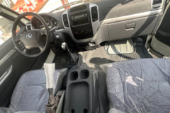 厦门金龙 金威 捷运 95马力 CNG 2座中顶封闭货车