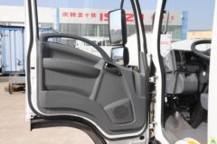 庆铃 五十铃KV100 132马力 4.13米单排厢式轻卡