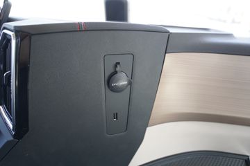 �й����� �ǵ¿�SITRAK G7S�ؿ� 680���� 6X4 AMT�Զ���ǣ����(����)ͼƬ