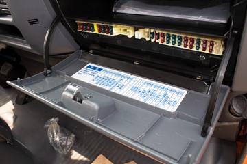 ���� ��ʮ��EV100 4.5T 3.235��˫�Ŵ��綯�����Ῠ89.12kWhͼƬ