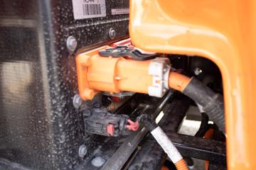 ���� ��ʮ��EV100 4.5T 3.235��˫�Ŵ��綯�����Ῠ89.12kWhͼƬ