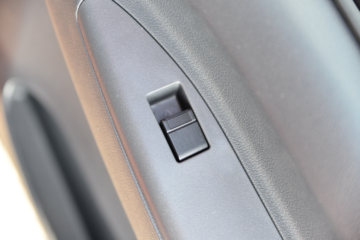 ��� J6F���� ��ɽ�� 137���� 4.16�׵�����ʽ�Ῠ(����)(��ʿ��8��)ͼƬ