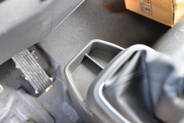 ��� J6F���� ��ɽ�� 137���� 4.16�׵�����ʽ�Ῠ(����)(��ʿ��8��)ͼƬ