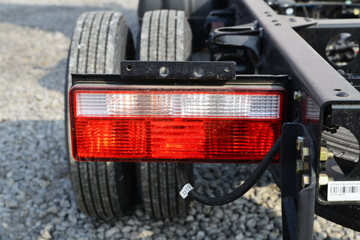 ��� J6F���� ��ɽ�� 137���� 4.16�׵�����ʽ�Ῠ(����)(��ʿ��8��)ͼƬ