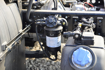 ��� J6F���� ��ɽ�� 137���� 4.16�׵�����ʽ�Ῠ(����)(��ʿ��8��)ͼƬ