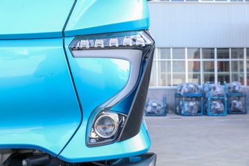 �ɵ� W7 190���� 4X2 5.2���Ű��դʽ�ػ���(��ʿ��8��)ͼƬ