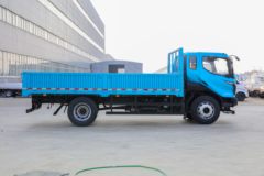 飞碟 W7 184马力 5.2米排半栏板载货车(国六)