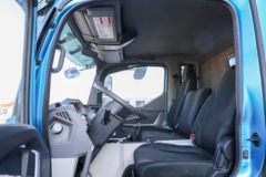 飞碟 W7 184马力 5.2米排半栏板载货车(国六)