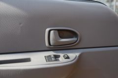 江铃 顺威窄体 143马力 3.25米双排栏板轻卡(国六)(液刹)(JX1041TSGD26)