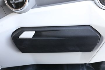 �ɵ� W7 220���� 4X2 6.8���Ű��դʽ�ػ���(����)ͼƬ