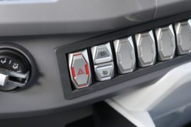 飞碟W7&nbsp;载货车驾驶室                                               图片