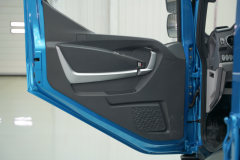 飞碟EW5 4.5T 4.18米单排纯电动栏板轻卡(FD1040W68BEV-1)100.27kWh