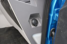 飞碟W5&nbsp;冷藏车驾驶室图片