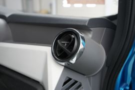 飞碟W5&nbsp;冷藏车驾驶室图片