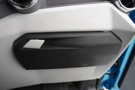 飞碟W5&nbsp;冷藏车驾驶室图片