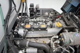 飞碟W5&nbsp;冷藏车底盘图片