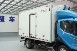 飞碟W5&nbsp;冷藏车上装图片