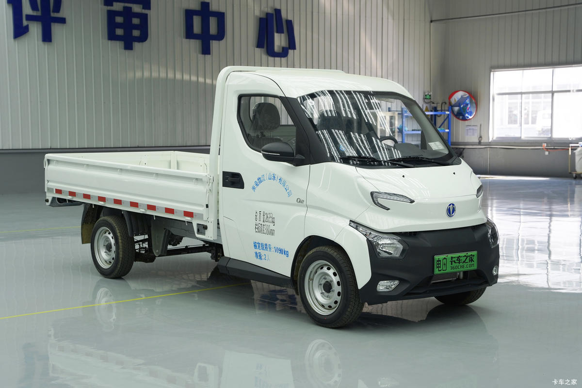 飞碟EQ2 2.6T 3.01米单排纯电动栏板微卡