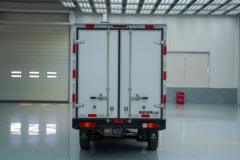 飞碟EQ2 2.6T 2.76米单排纯电动厢式微卡38.64kWh