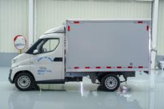 飞碟EQ2 2.6T 2.76米单排纯电动厢式微卡38.64kWh