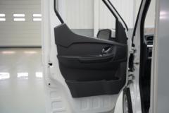 飞碟EQ2 2.6T 2.76米单排纯电动厢式微卡38.64kWh