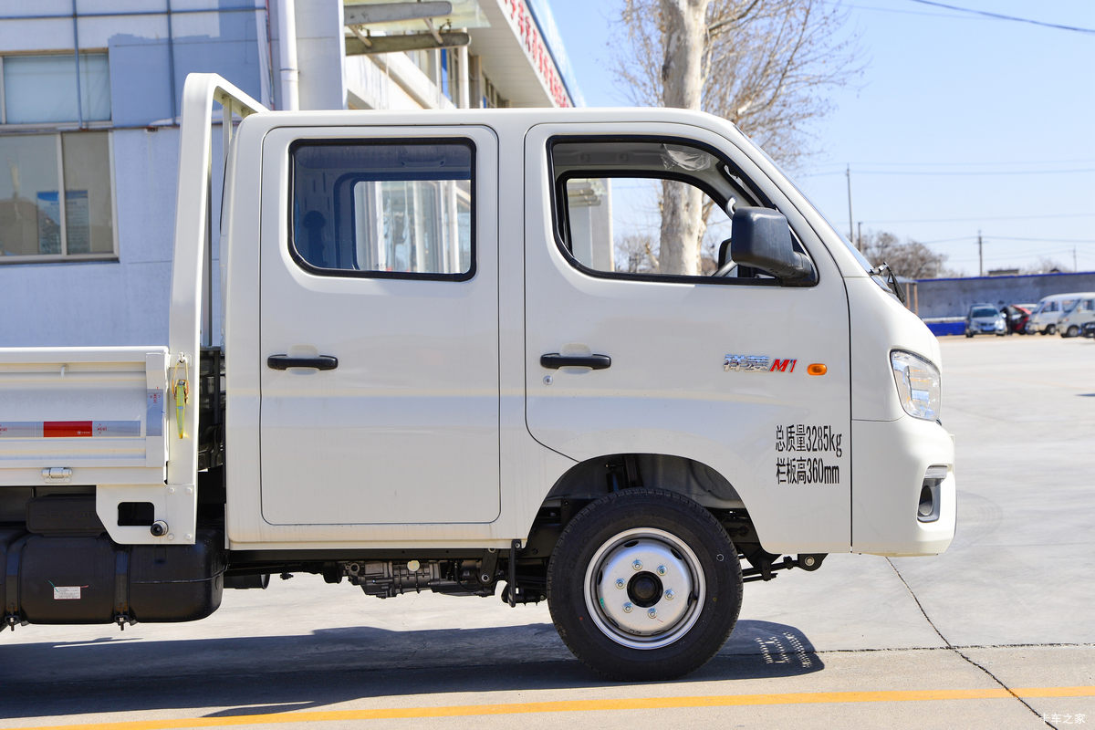  M1  1.6L 122  2.55˫΢(BJ1031V4AV4-51)                                                