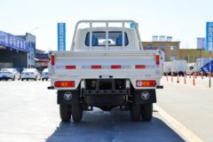 福田 祥菱M1 豪华型 1.6L 122马力 汽油 2.55米双排栏板微卡(BJ1031V4AV4-51)