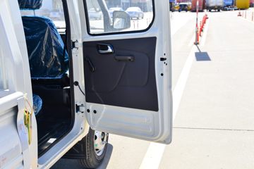 ���� ����M1 ������ 1.6L 122���� ���� 2.55��˫������΢��(BJ1031V4AV4-51)ͼƬ