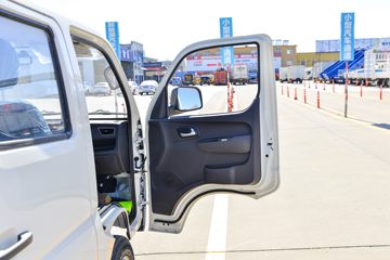 ���� ����M1 ������ 1.6L 122���� ���� 2.55��˫������΢��(BJ1031V4AV4-51)ͼƬ