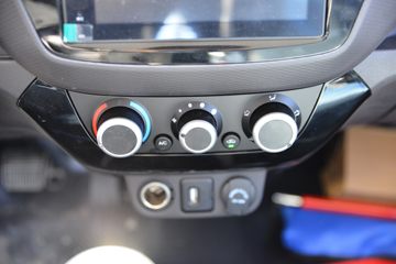 ���� ����M1 ������ 1.6L 122���� ���� 2.55��˫������΢��(BJ1031V4AV4-51)ͼƬ