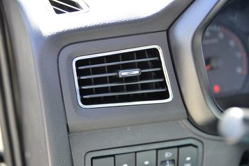 ���� ����M1 ������ 1.6L 122���� ���� 2.55��˫������΢��(BJ1031V4AV4-51)ͼƬ